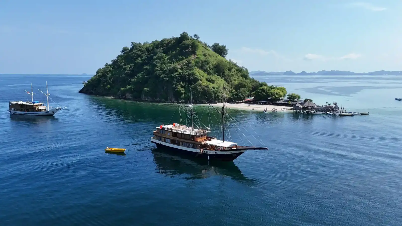 Epic Journeys: Best Bali Yacht Crewed Sailing Routes to Komodo in 2027
