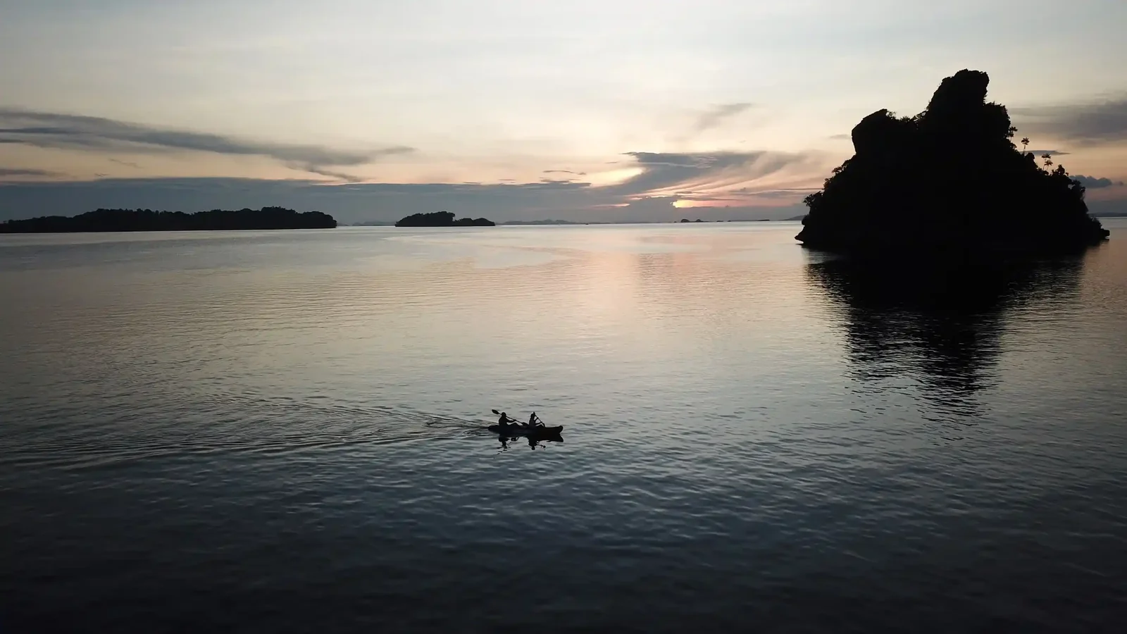 Seasonal Availability for Raja Ampat Luxury Yacht Charters